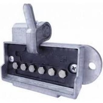 Tomada carreta 6 polos -femea / quadrada - Código 823-1-1